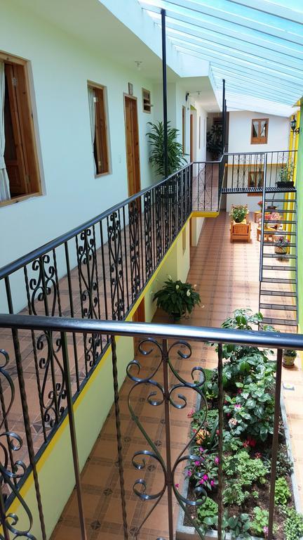 Hotel Posada Las Rosas San Cristobal de las Casas Exterior photo